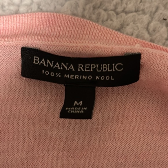 Banana Republic VNeck Sweater Womens Medium 100% Merino Wool Pink Girlcore Soft - Picture 7 of 10